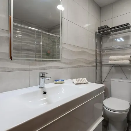 Skyp Valmangude Apartment *